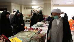 بازدید ریاست دانشگاه از نمایشگاه حریم فاطمی به مناسبت هفته عفاف و حجاب